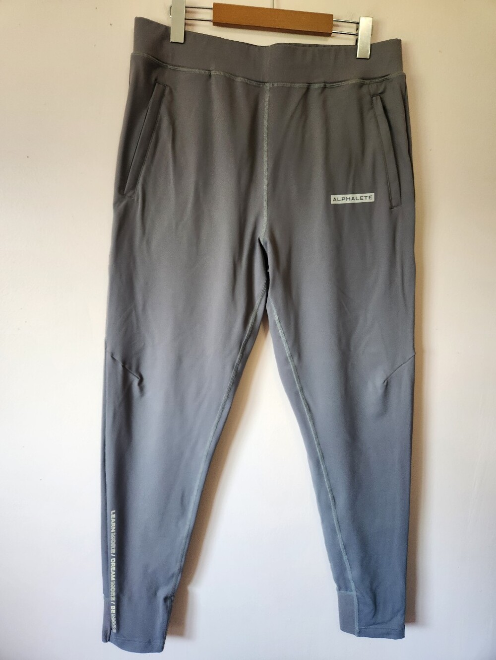 Alphalete Grey LDB Learn Dream Be Performance Athletic Jogger Pants Mens Size L